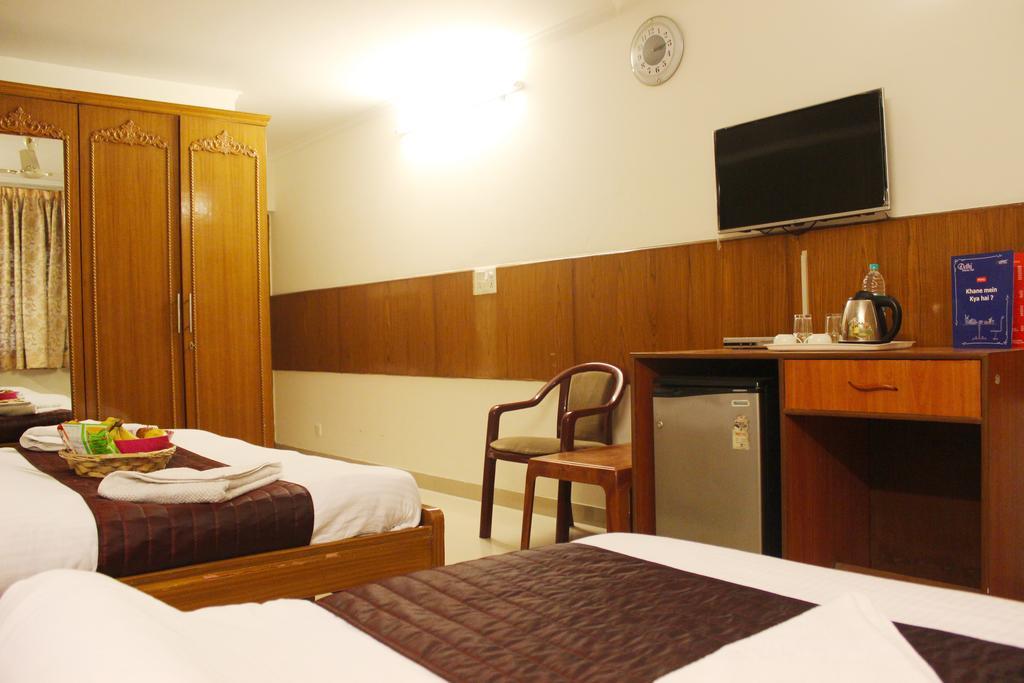 Hotel Delhi Marine Club C6 Vasant Kunj Nowe Delhi Zewnętrze zdjęcie